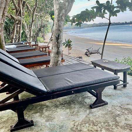 Starlight Beach Resort Koh Phayam Exterior foto